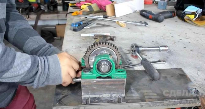 Как сделать электрическую лебедку для гаража своими руками